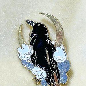 Goldtone Gothic Witch Raven Moon and Fog Lapel Brooch Pin